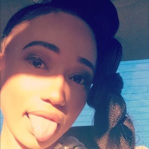 Meet your Posher, Arianna